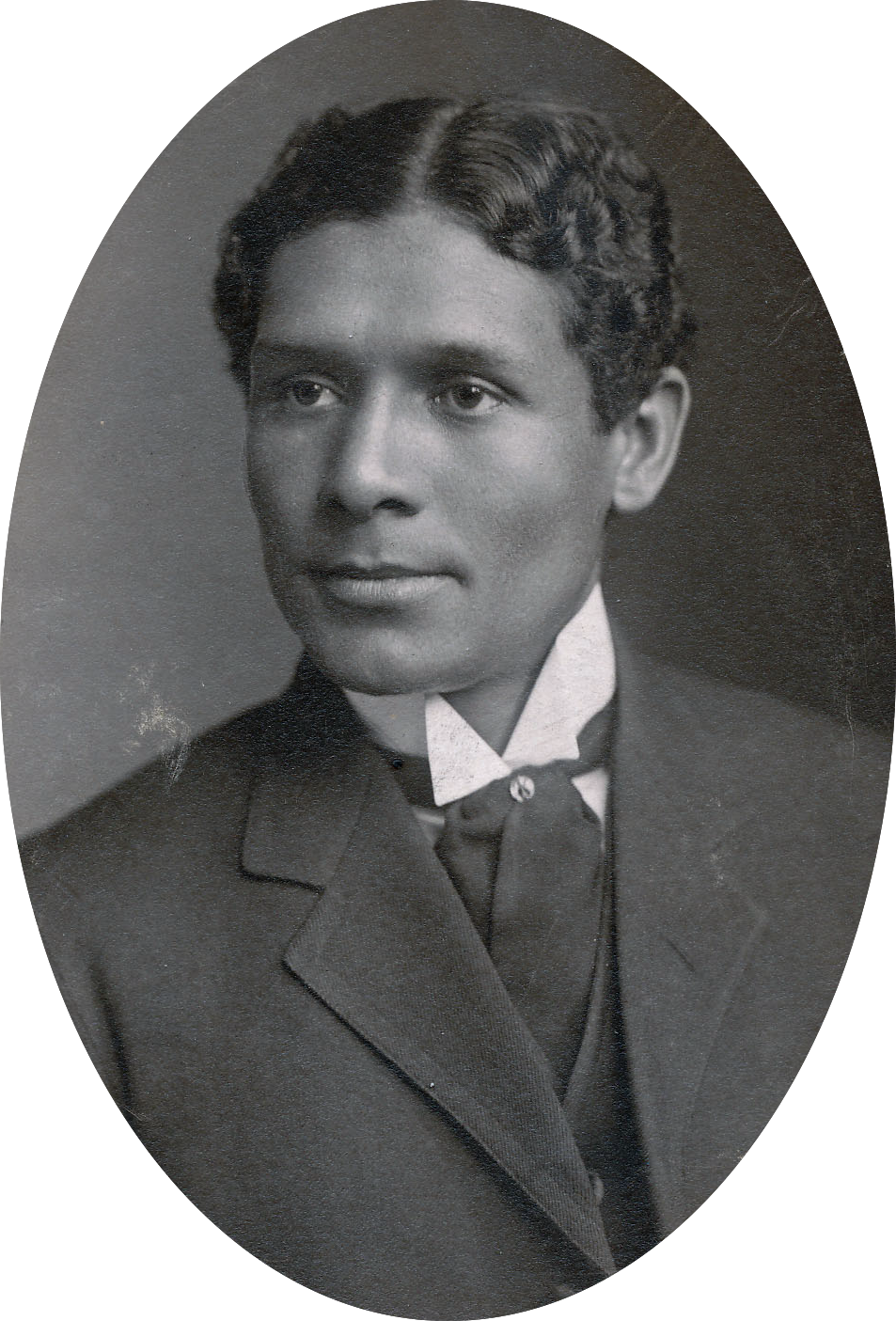 Arthur DeLyons Butler's Chicago Medical College Class of 1909 portrait